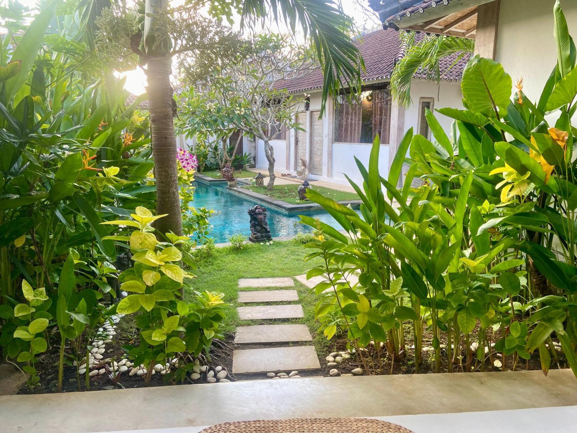 Damai Uluwatu Hotel Buitenkant foto